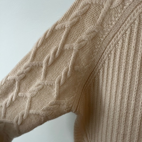 Lord & Taylor Cashmere Sweater - Picture 4 of 5